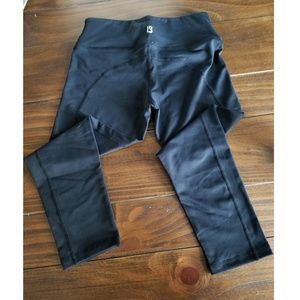 Buff Bunny Camilla Crop Leggings